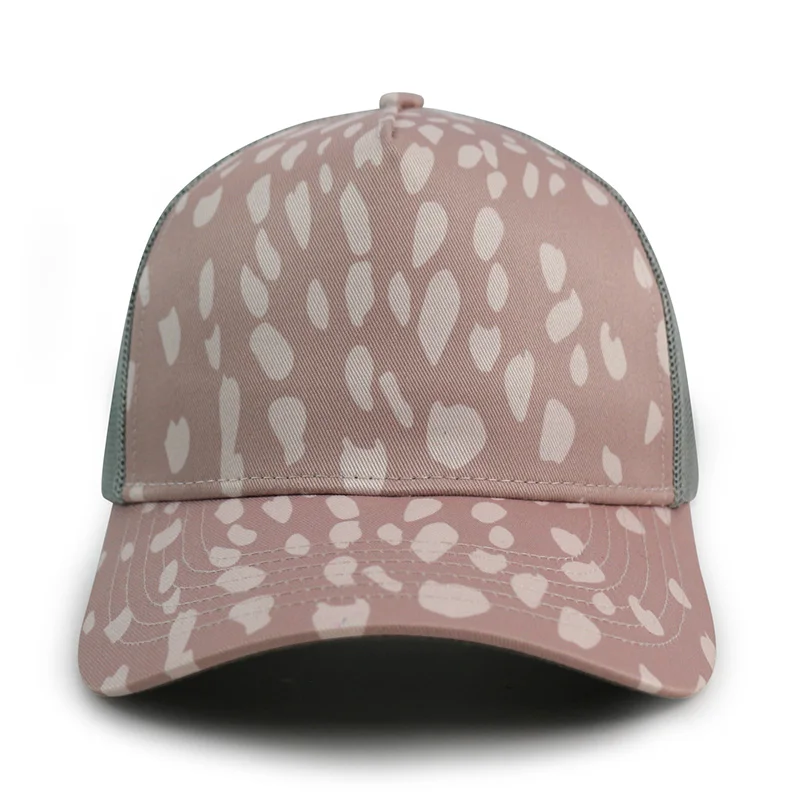 HN25 Custom Digital Cheetah Leopard Print Curved Bill Trucker Hats 5 Panel Mesh Trucker Type Snap Back Hat Cap With Custom Rope