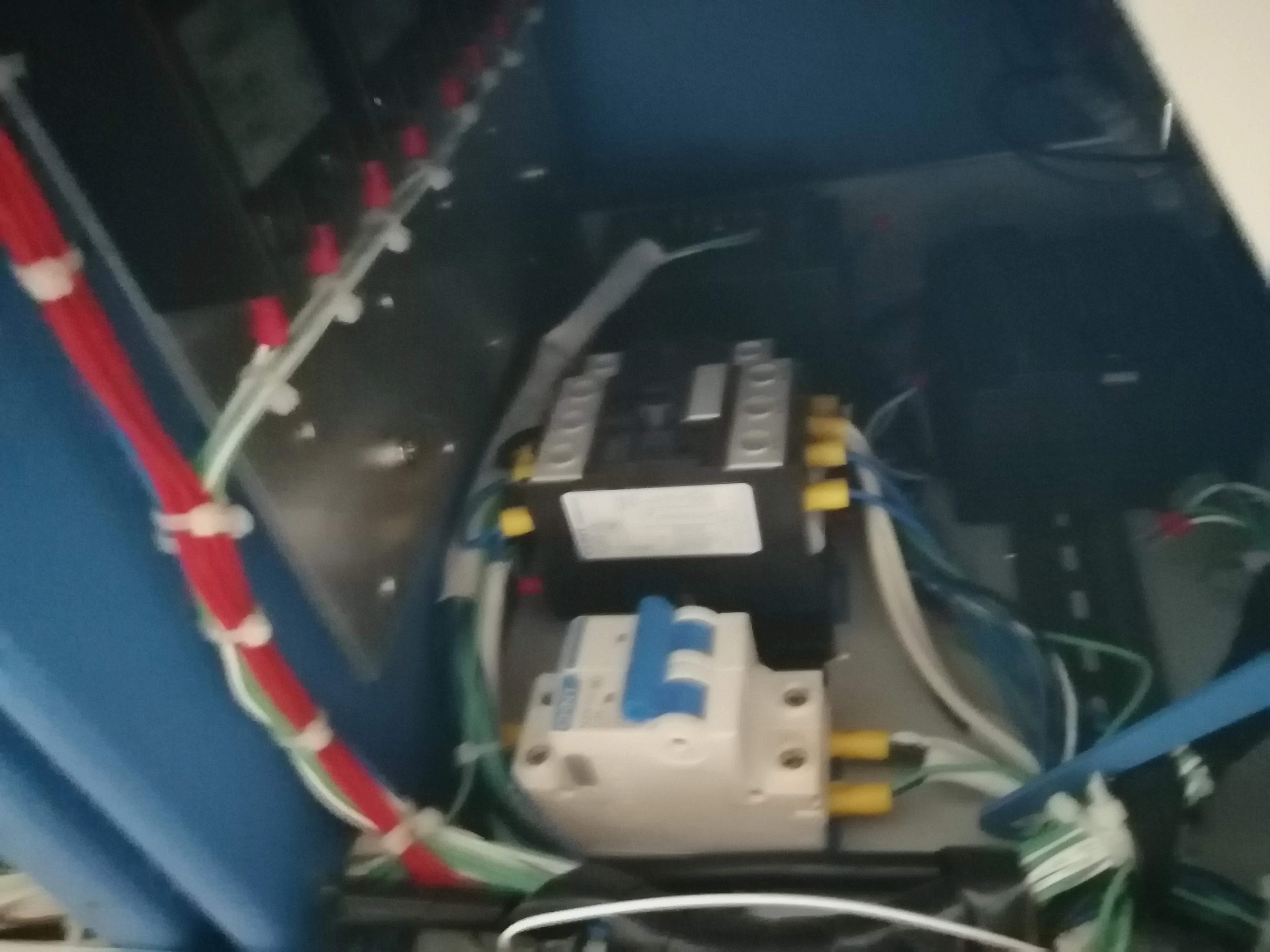 Automatic hot spray melt glue dispensing machine Nordson parts For Led with gear pump