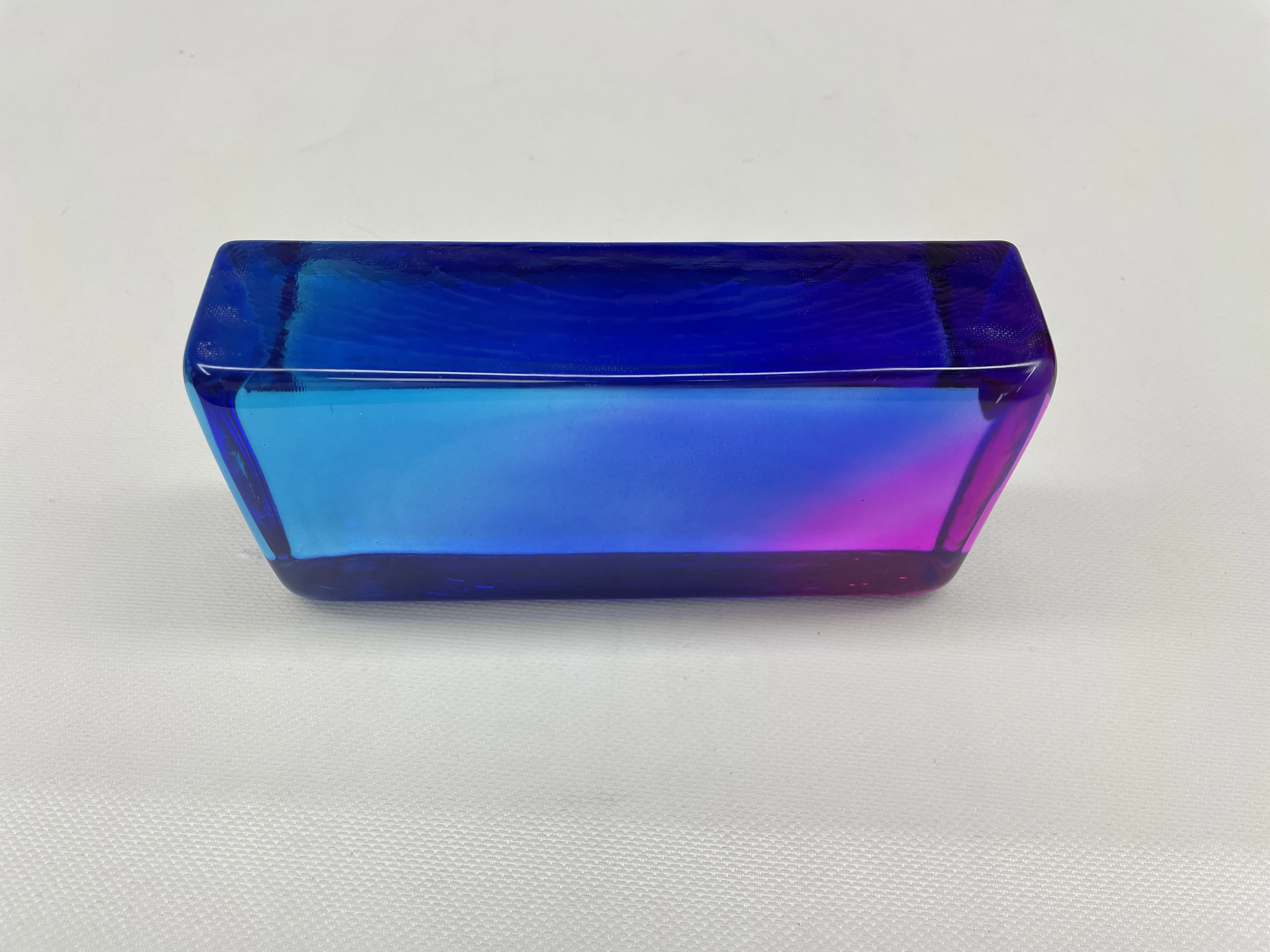 Customized solid Hot-melt Gradient Ramp Color Glass Block   Multicolour Crystal Brick dimensions 200*100*50 mm