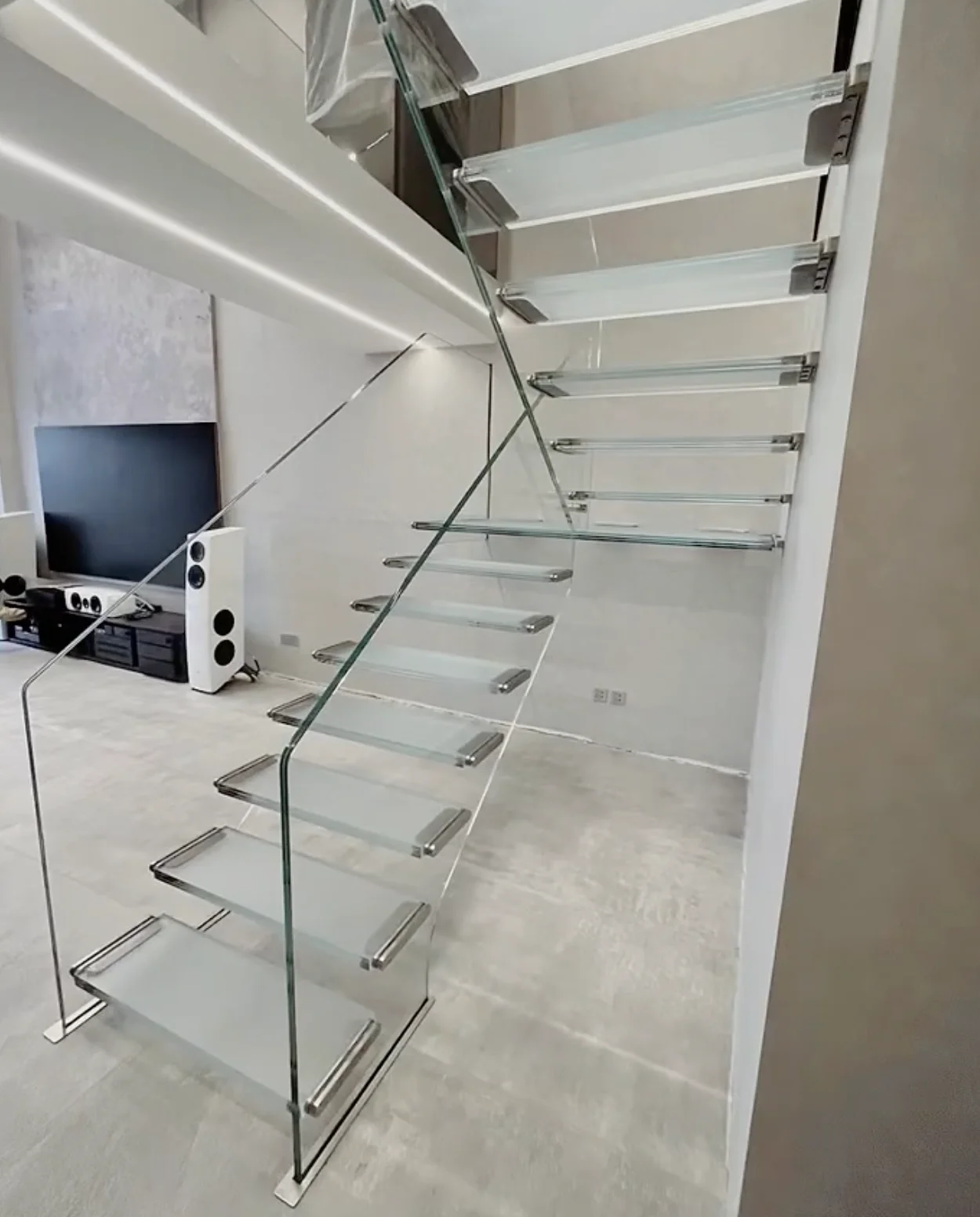 ECT High Quality Cantilevered Stairs Glass Folding Stairs Design Glass Staircase
