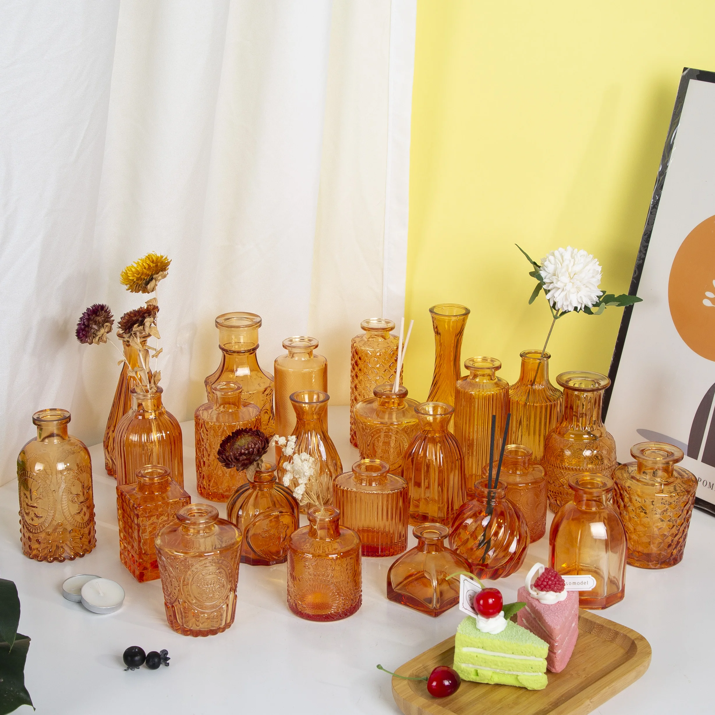 vintage embossed colored minimalist striped nordic style customised small amber glass bud vase 24 pcs set
