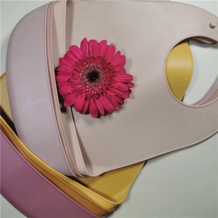 2020 baby silicone bibs waterproof silicone Nutrition bib