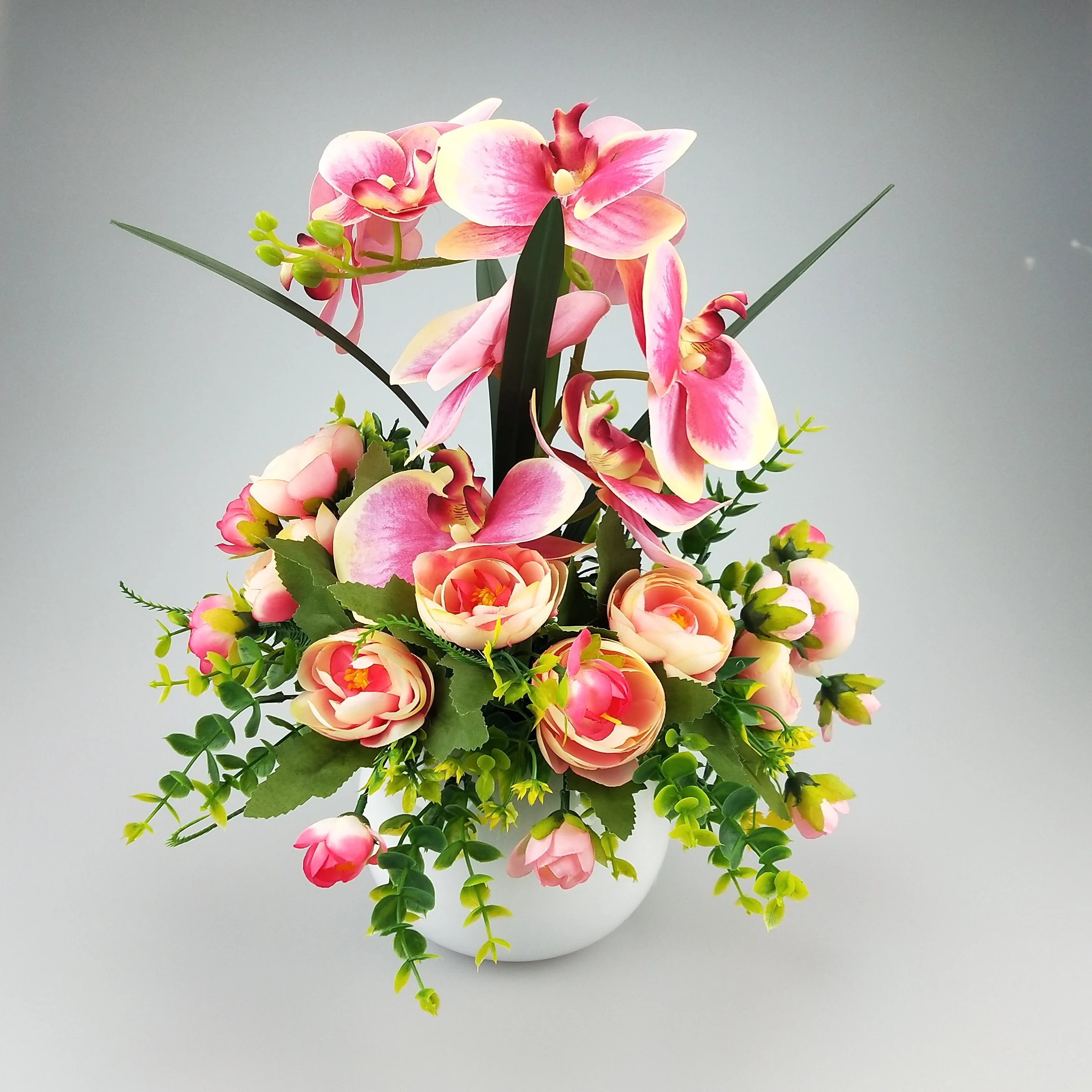 2024 new design artificial flower arrangement silk bouquet in white round ceramic pot for wedding home decoration