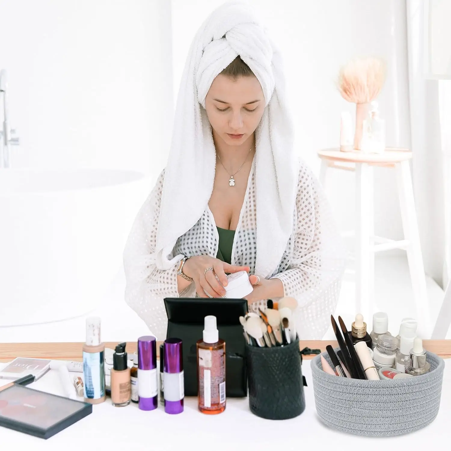 KUYUE Small Woven Basket, Empty Tiny Shallow Storage Basket, Mini Cotton Rope Baskets, Round Decorative Hamper