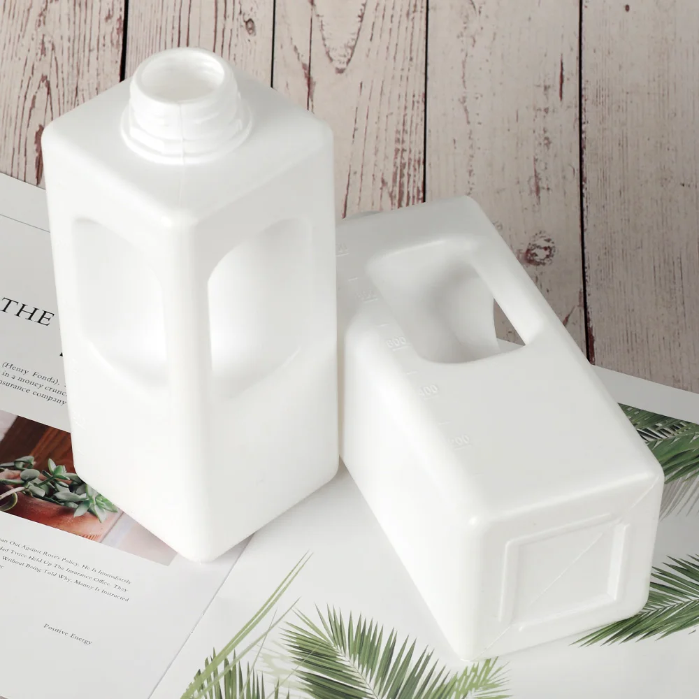 High quality wholesale square HDPE Yogurt milk plastic bottle 1L chemical bottle with handle