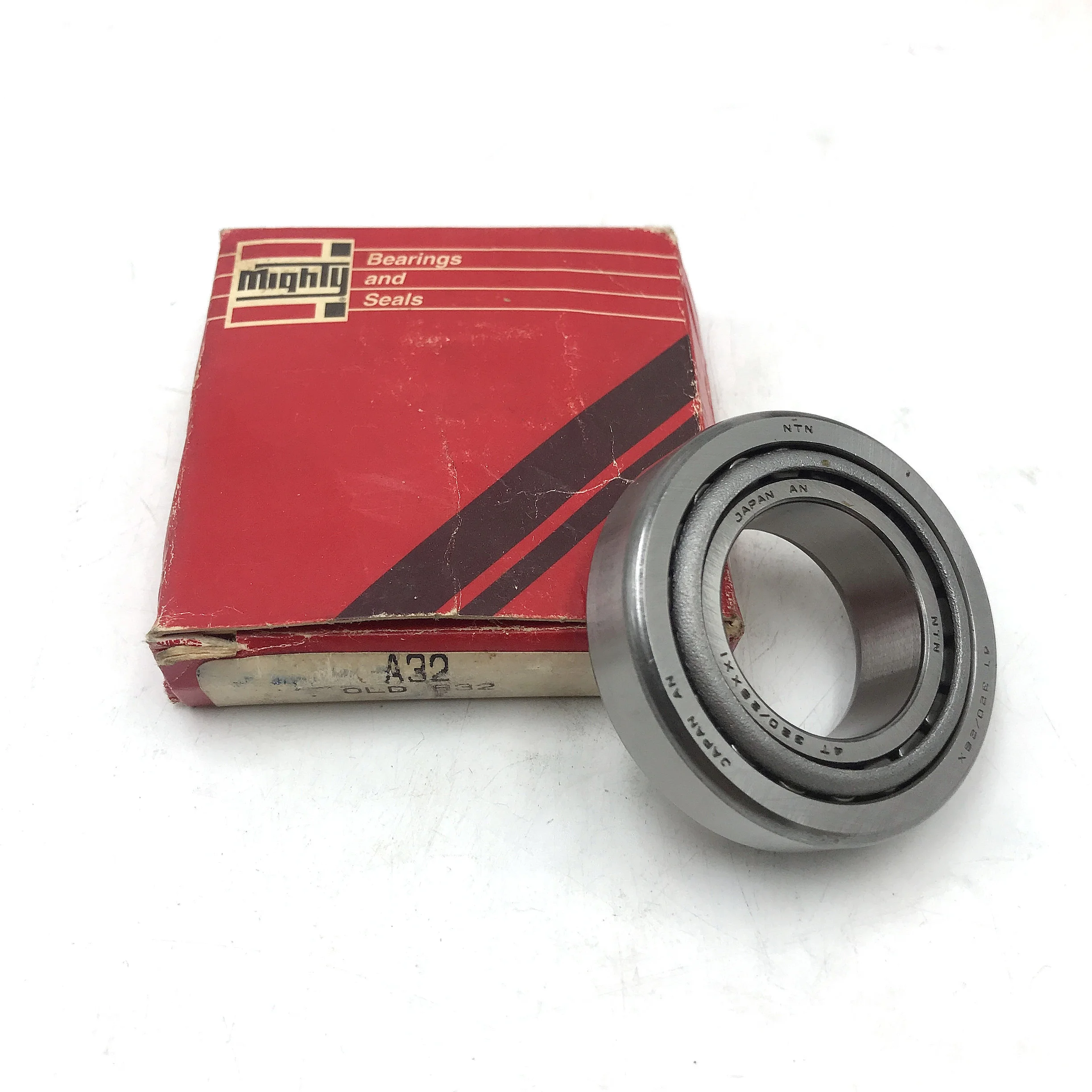 Low noise Supplies Complete Sizes AUTO Bearing Fast delivery Tapered Roller Bearing NTN 31317 32317 32918X2