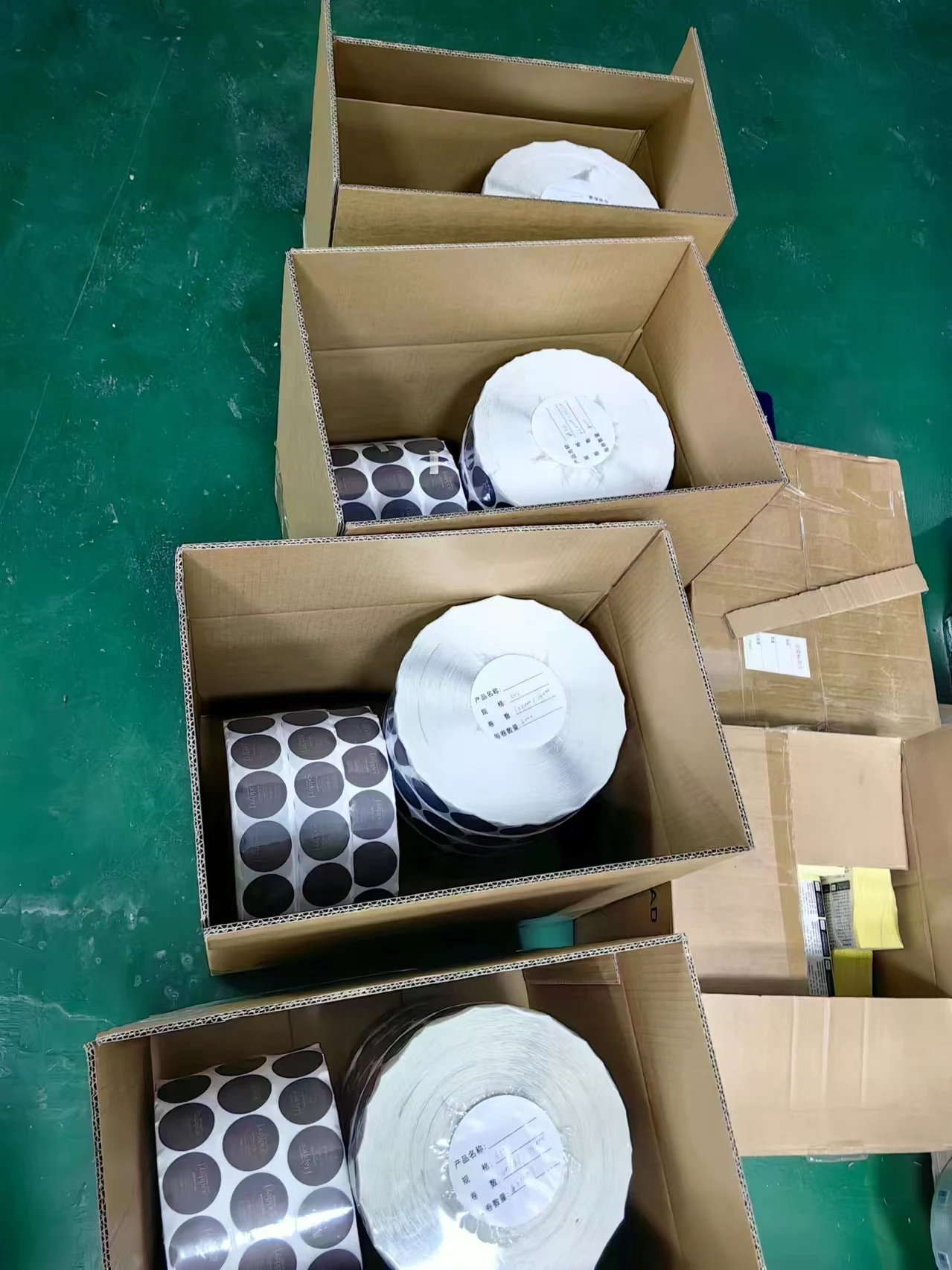 YL21 Customized Separation Adhesive Label Round Adhesive Shipping Labels Self-adhesive Label Embossed Frosted