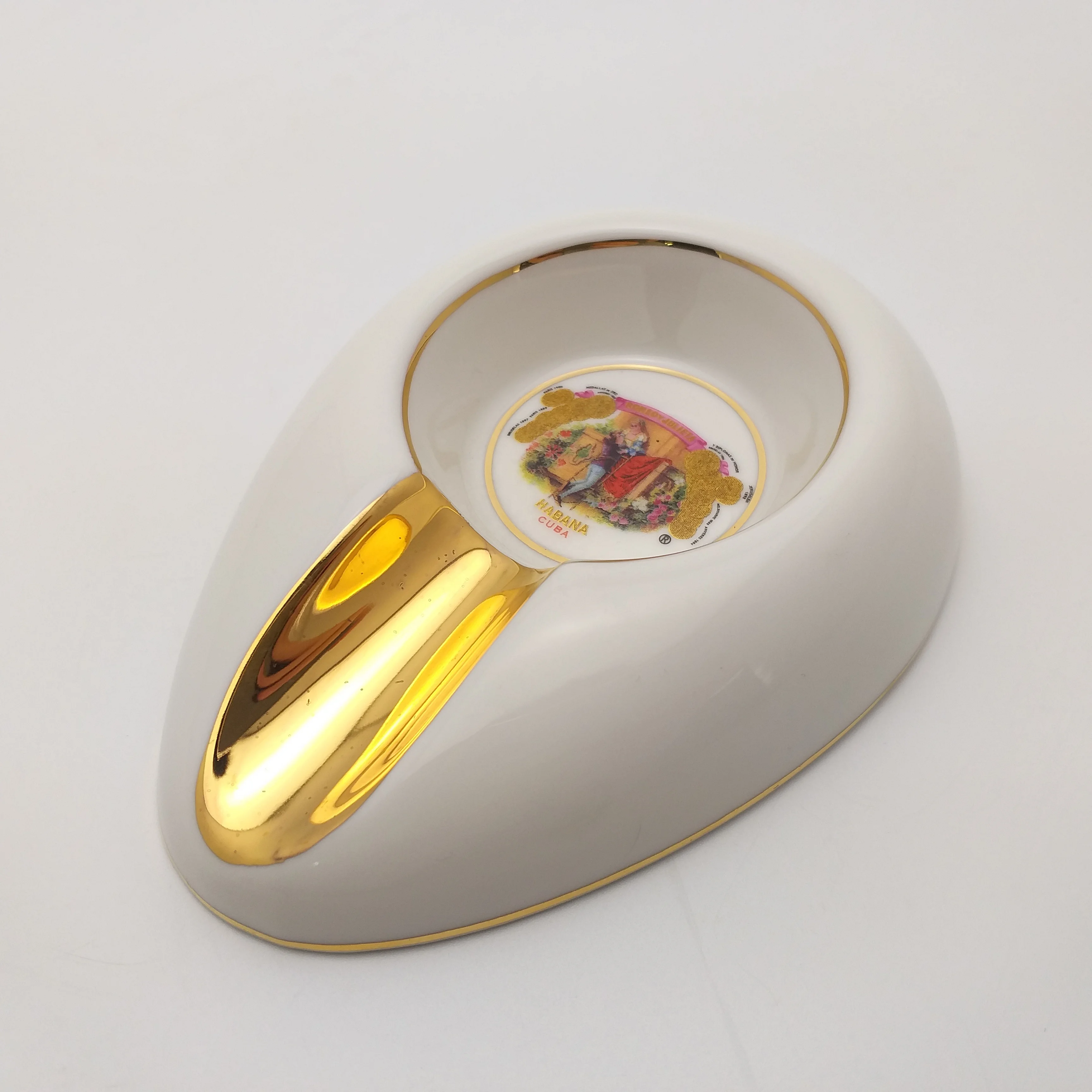 Hot Sale Ceramic Cigar Ashtray Customized Logo