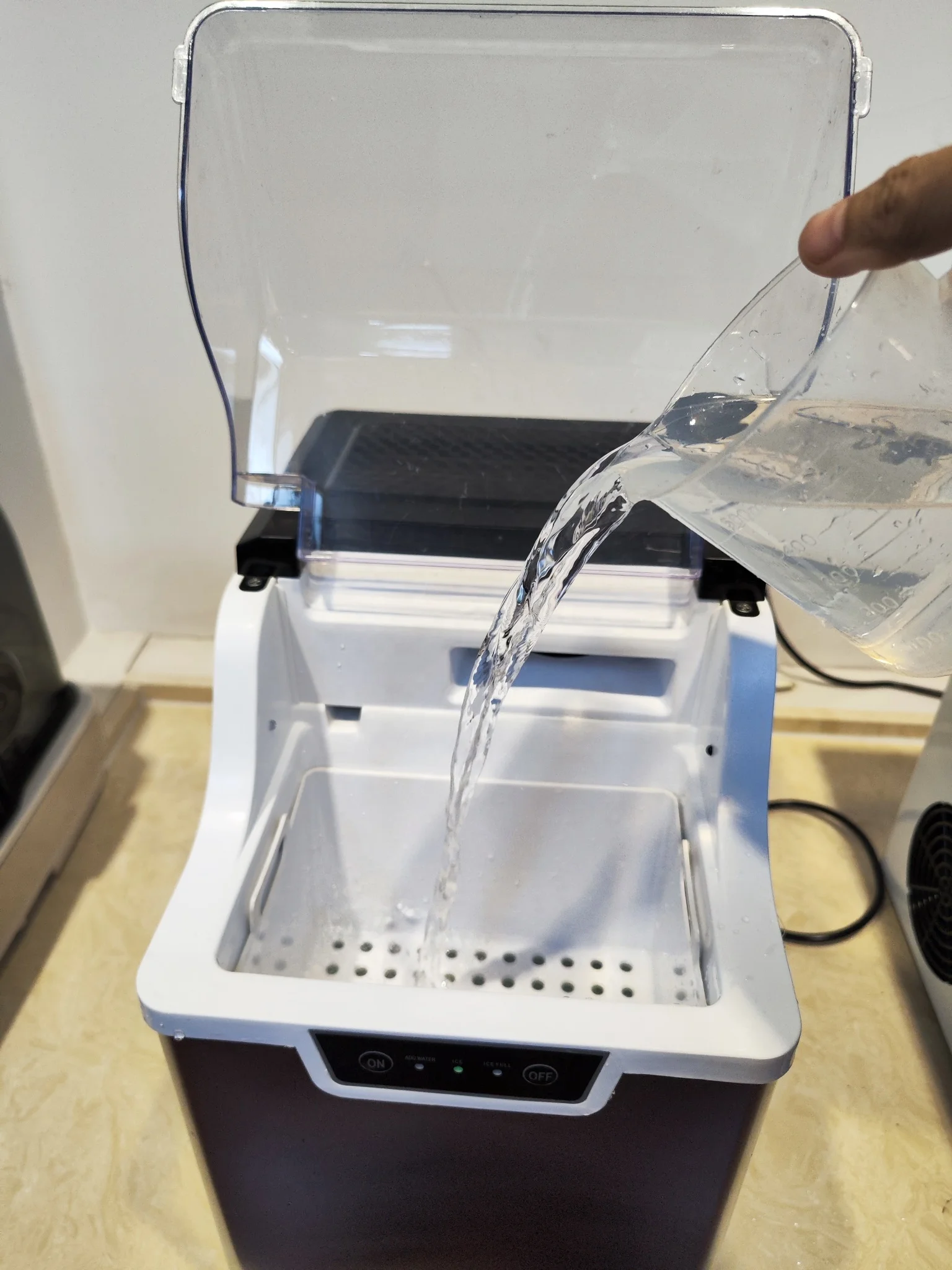 best selling and cheapest Ice Maker: Soft, chewable ice at home ETL CE