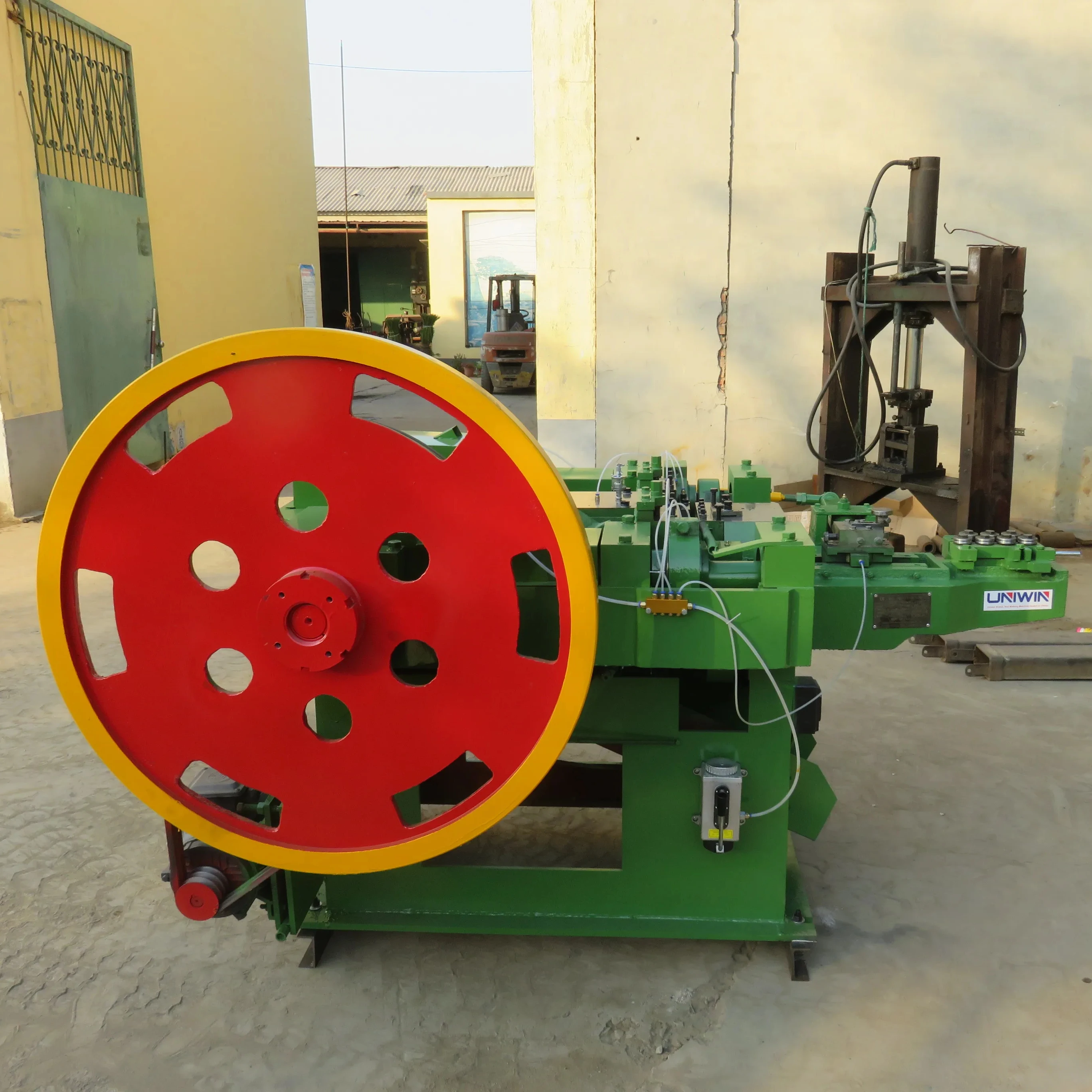 Automatic Wire Nail Making Machine Z94-1C Z94-2C Z94-3C Z94-4C Z94-5C Z94-6C