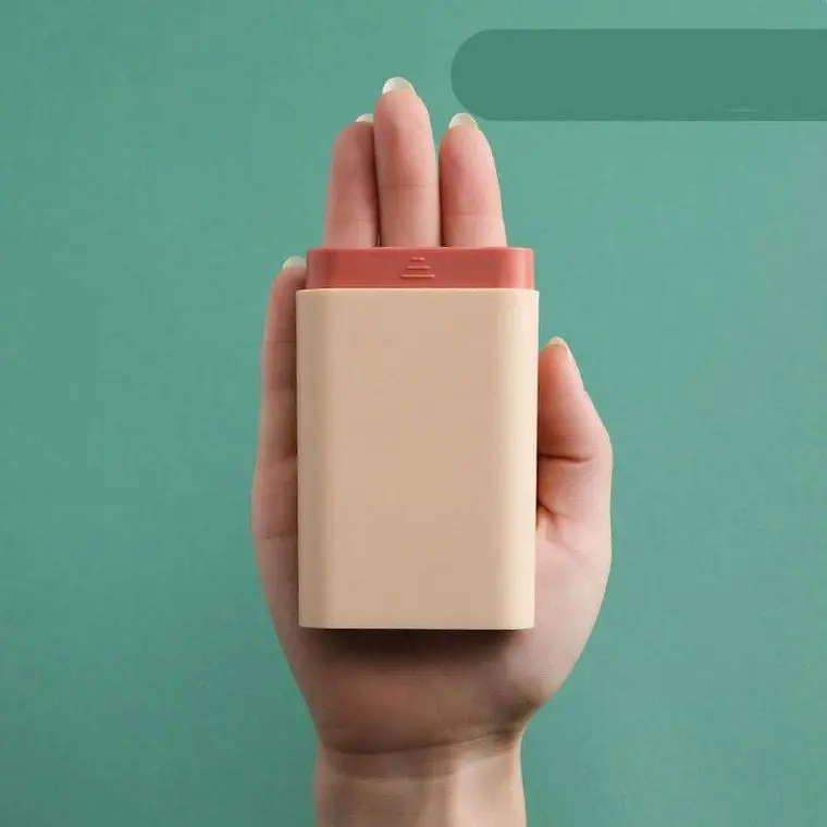 Portable Small Metal & PP Pill Box New Product Daily Vitamin Medicine Dispenser 7 Day Weekly Pill Container Organizer for Travel