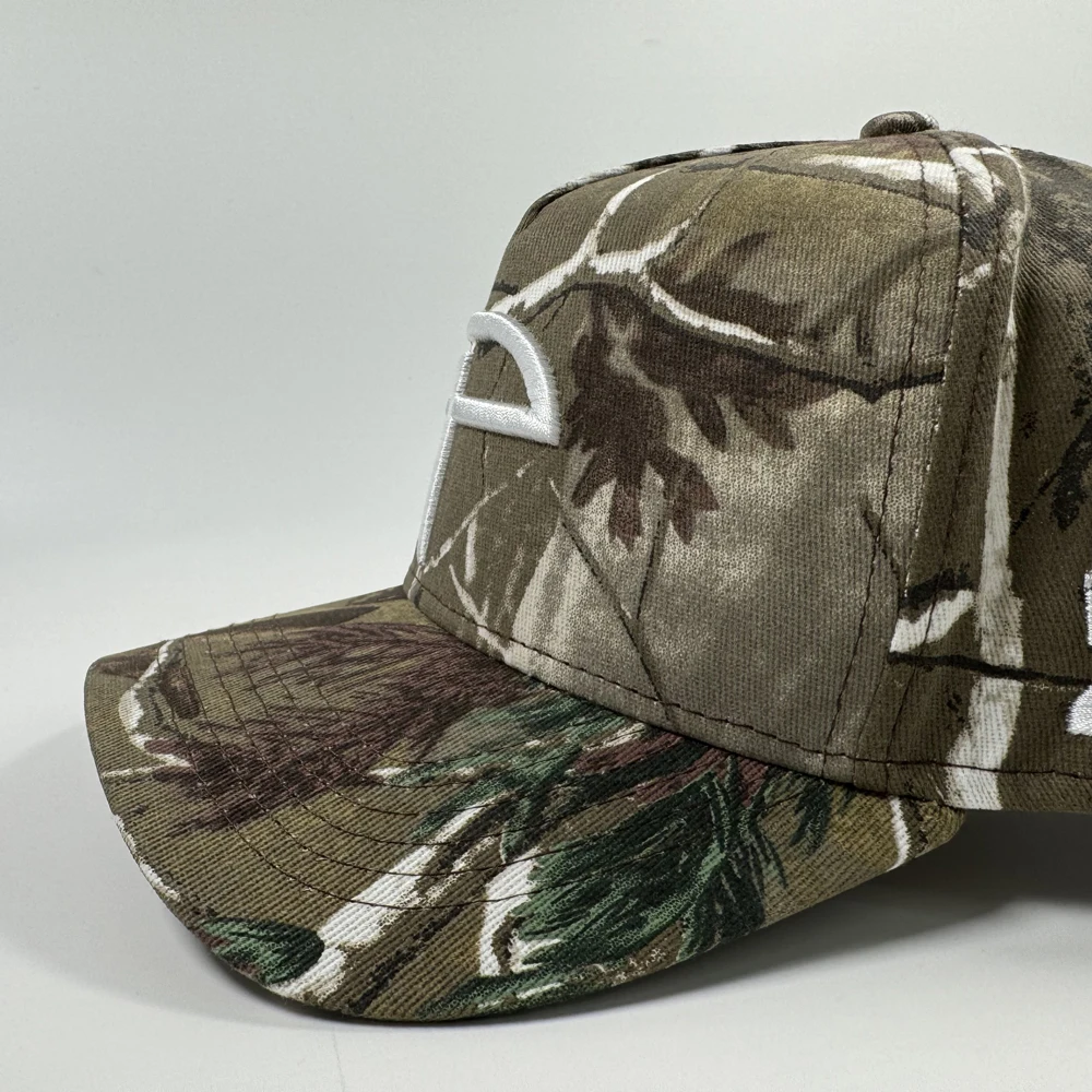 2024 New fashion printed camouflage snapback cap with interior tapes Hunting forest 3d embroidered 5 panel real tree camo hat
