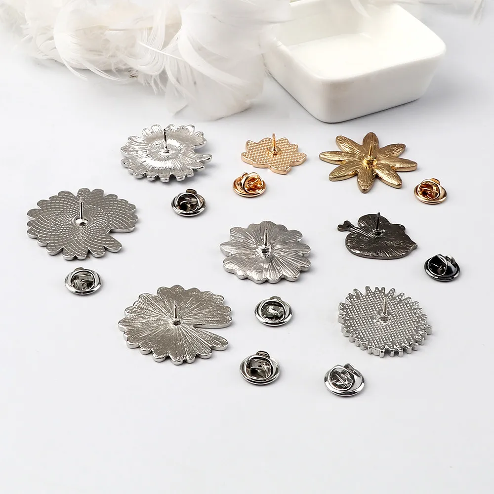 Custom Badges Kids Clothes  Fashion Cartoon Brooch Pins Women Flower  Enamel Pin Gift