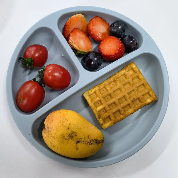 New Design Food Grade Silicone Baby Bowls Kids Round Divided Dinner Plate Suction Plate For Babies & Toddlers