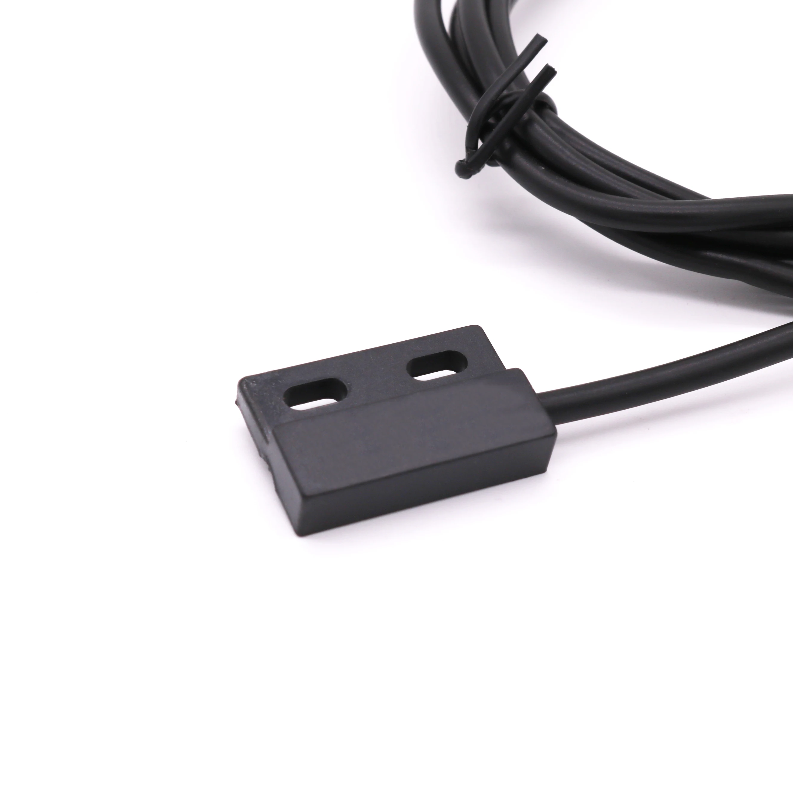 DINGGAN Magnetic Reed Switch Proximity Switch Sensor for Security and Safety Equipment
