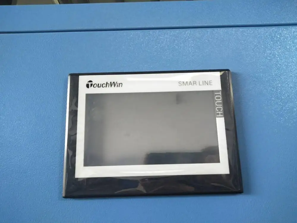 Updated 4 Cavities Auto Dropped Semi Automatic PET Blowing Machine For Preform