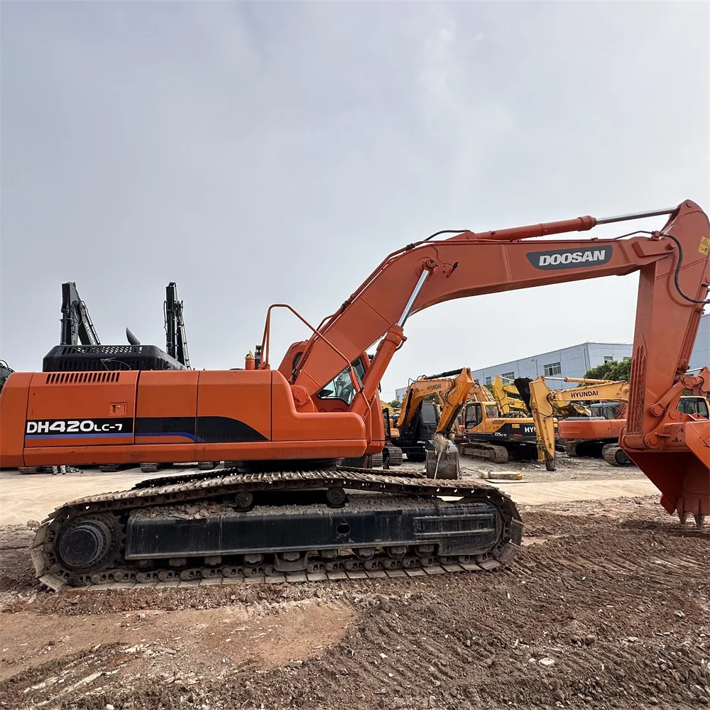 Doosan DH420LC-7 Used Excavator with Isuzu Engine 3 Ton Operating Weight Core Components-Pump Motor Gear Gearbox Bearing PLC