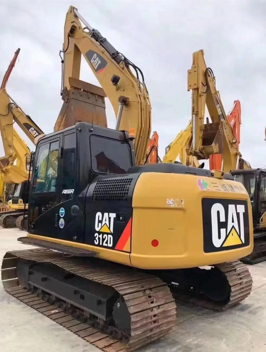 12ton of crawler type used excavator produced in 2016 low hours cat used excator