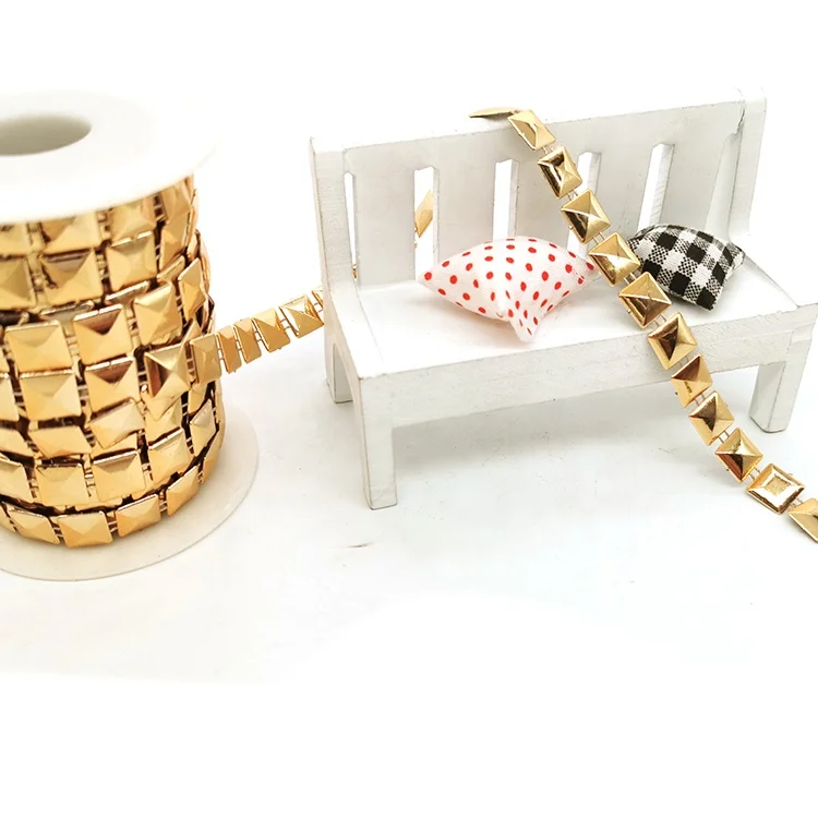 wholesale one row gold Pyramid shape plastic polypropylene trimming roll rhinestone sequins ribbon cup chain for garment decor