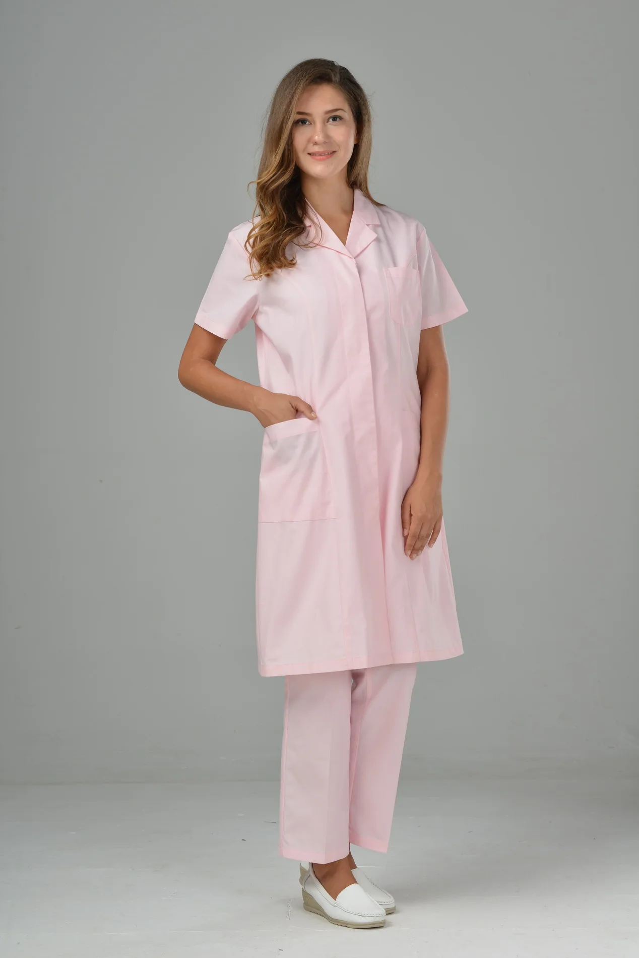 
hospital staff uniforms 