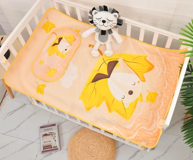 
Hot sale Cute manufacturer Summer kids children baby breathable rollable cooling bed ice silk bed set mat 