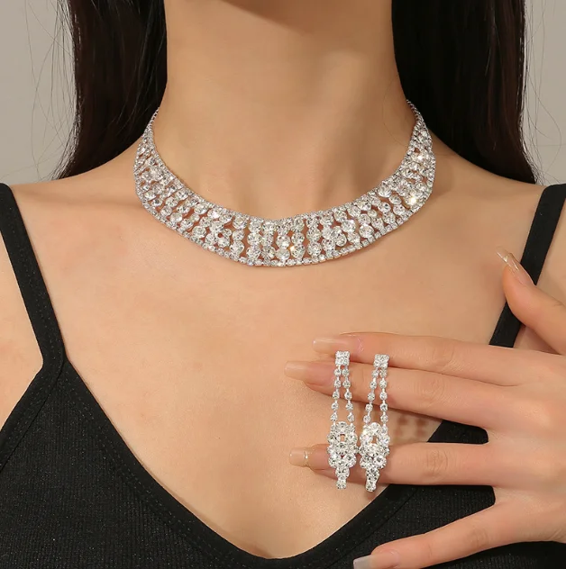 Fashion Claw Chain Water Diamond Necklace Earring Set Cross border Supply Evening Dress Full Diamond Necklace Accessories