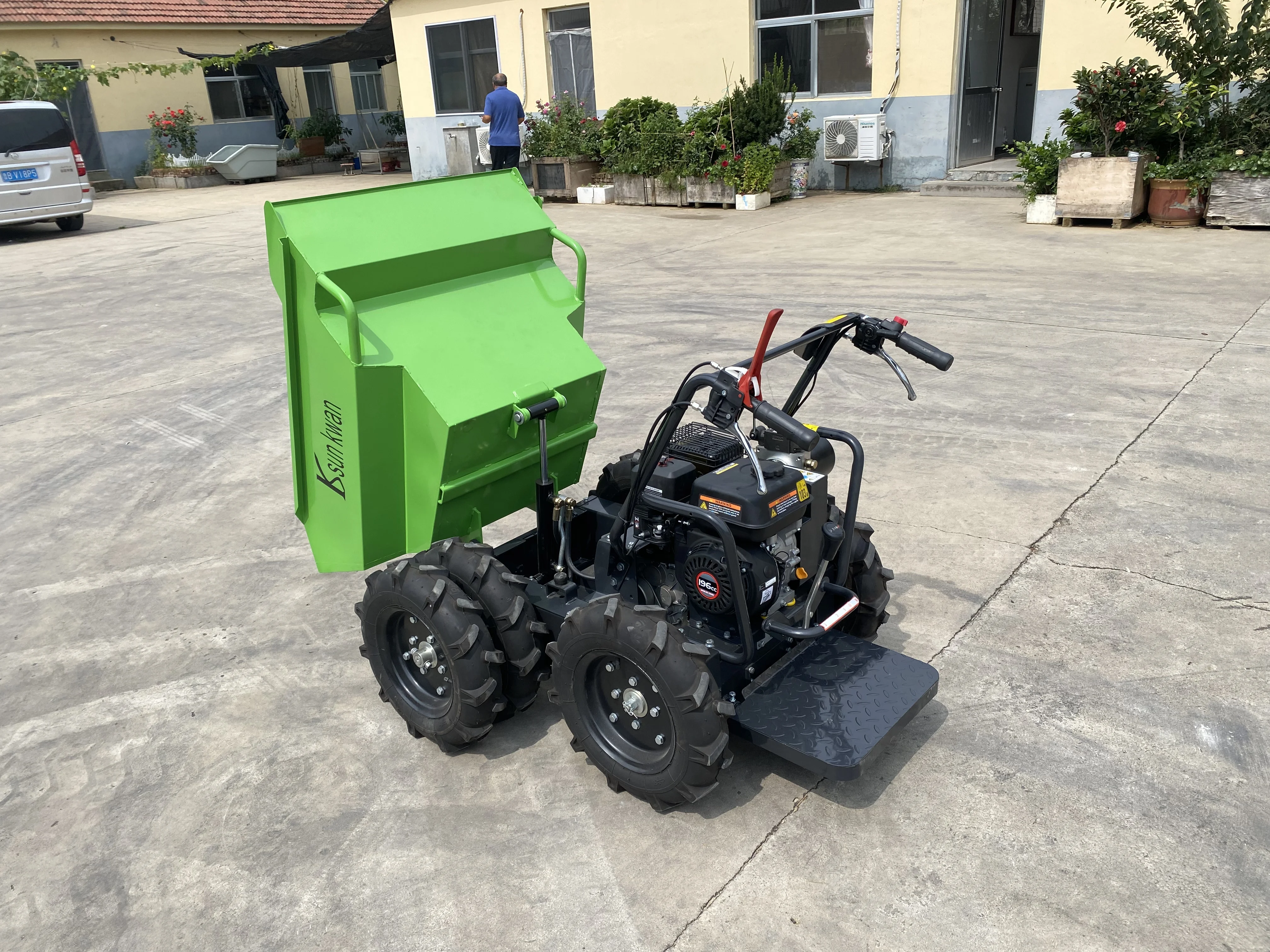 The Best Price   High Quality  Mini Transporter  Track Dumper  Gasoline Power  Mini Dumper Loaded Capacity 400kg 500kg 800kg 1t