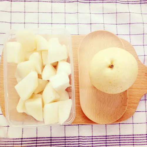 Liyuan exports a large number of fresh tribute pears, high quality and low price