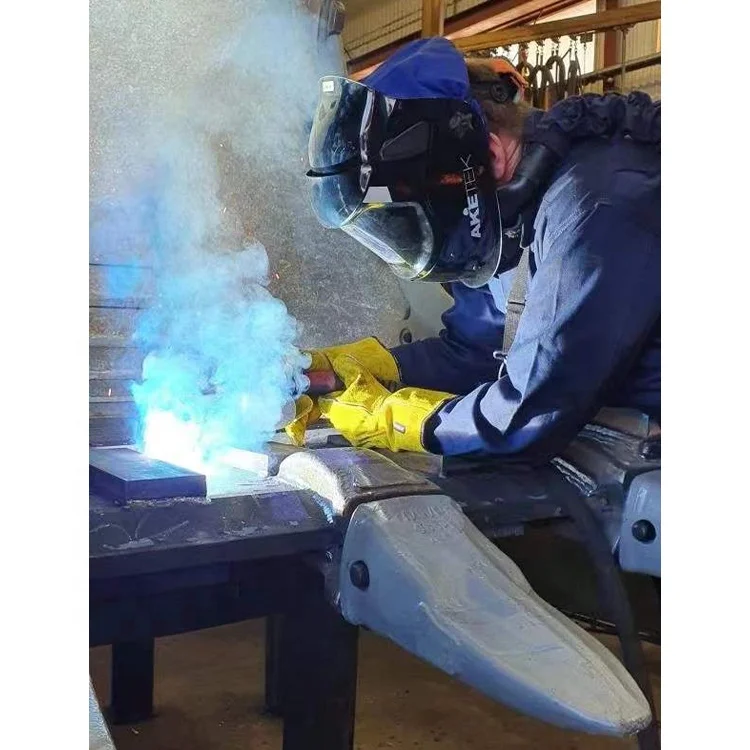 Hot selling low price auto dimming solar welding welding helmet auto darkening eye protection welding helmet