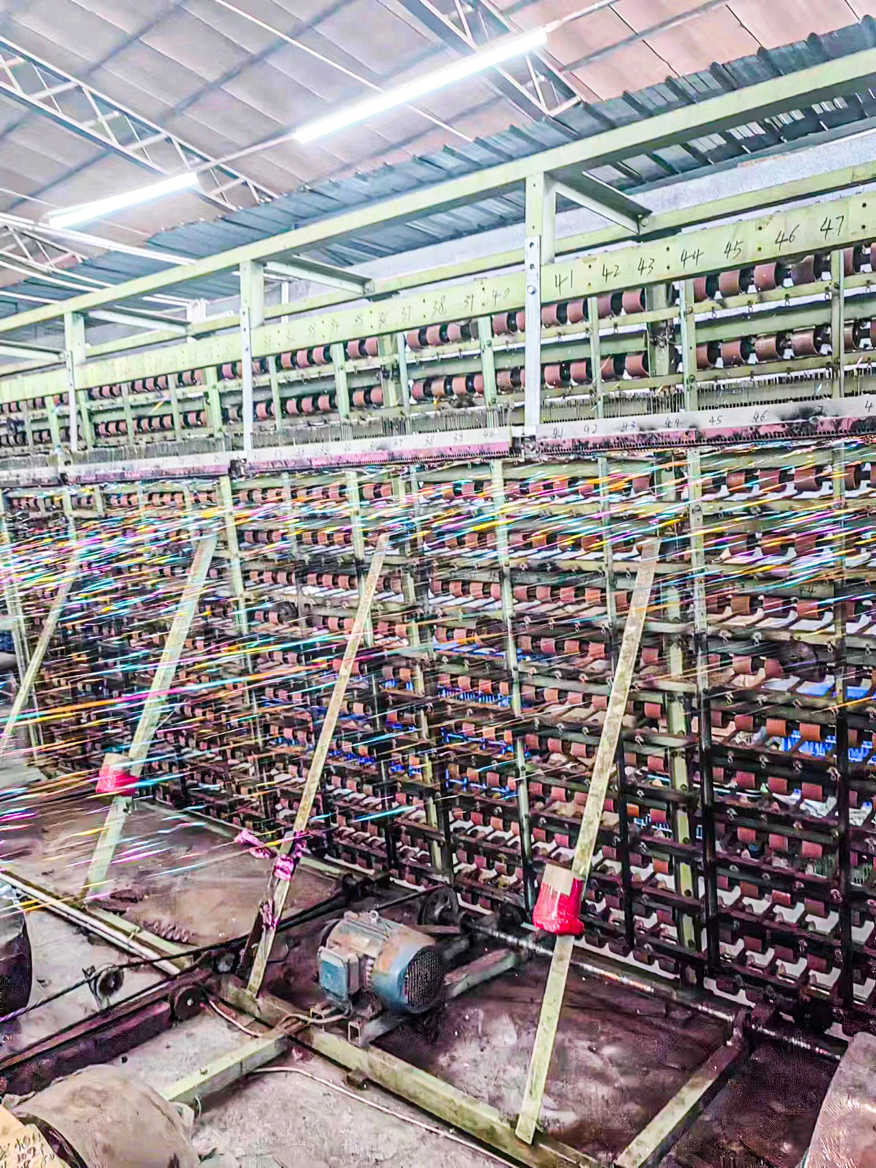 Mercerized silver yarn 65% Polyester 35% Metallic Flash Lurex Color Mixing colors knitting crochet Metallic yarn for weaving