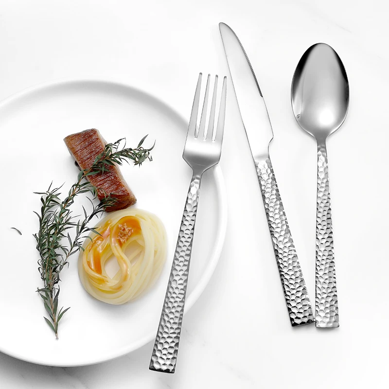 Trending Product Wholesale Mirror Polish Hammered Design Stainless Steel Spoon And Fork Flatware Set Silverware Cutlery
