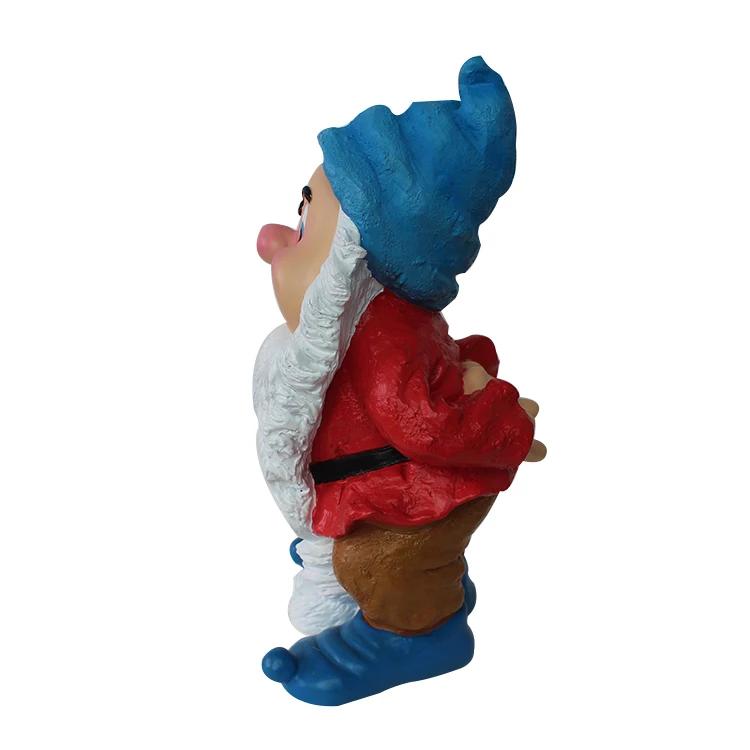 resin garden gnome