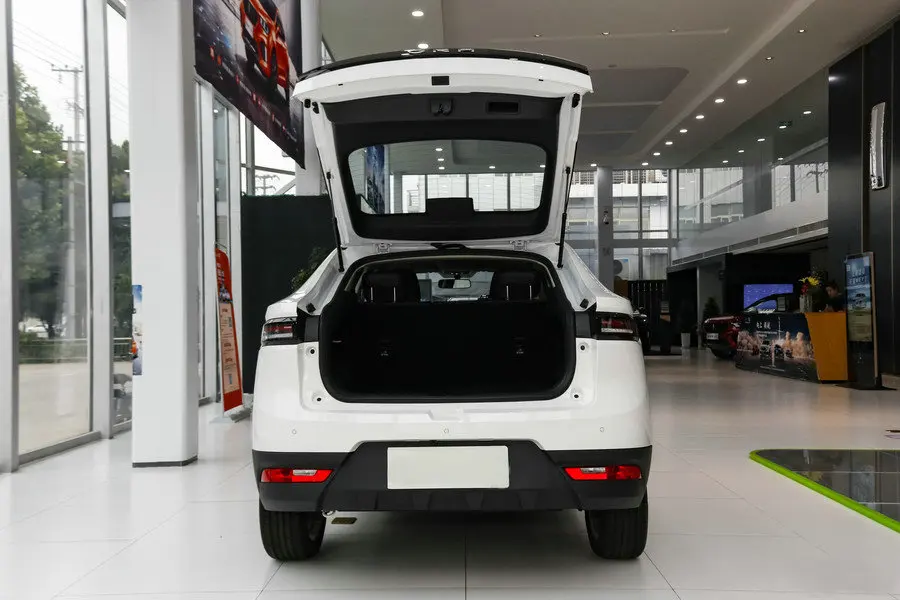  2021 Горячая продажа электромобилей ORA-IQ Максимальная скорость 100 км/ч пробег 401 км Быстрая зарядка 40 минут литиевая батарея автомобиль седан мотор