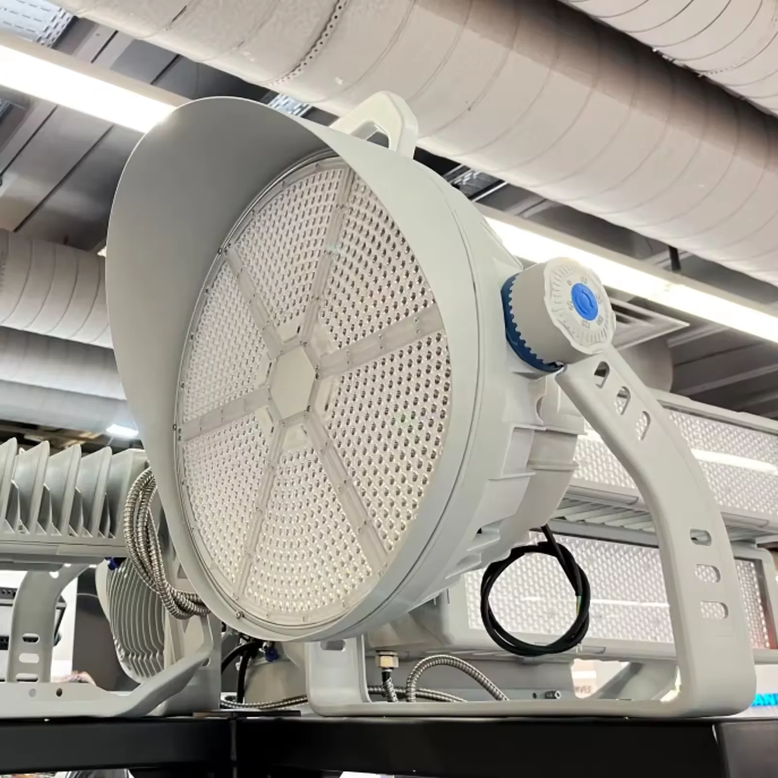 Support multi-angle adjustment IP66 waterproof outdoor LED floodlight 250w-1500w led stadium light