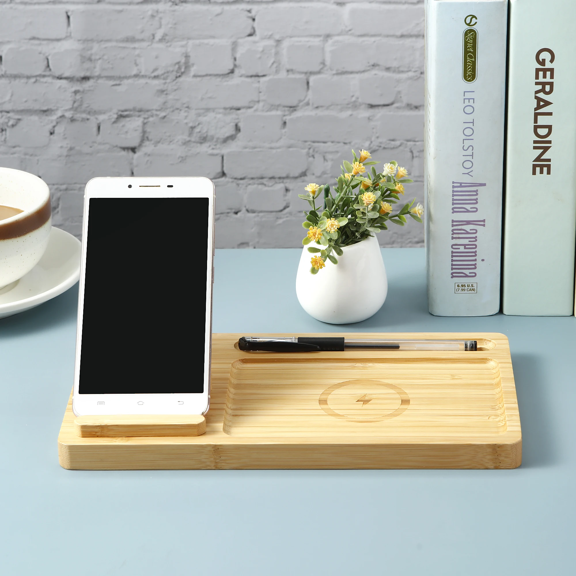 Bamboo Wooden Wireless Charger Stand Portable Fast 3in1 10W Qi Wireless charger For mobile phone/watch/earphones