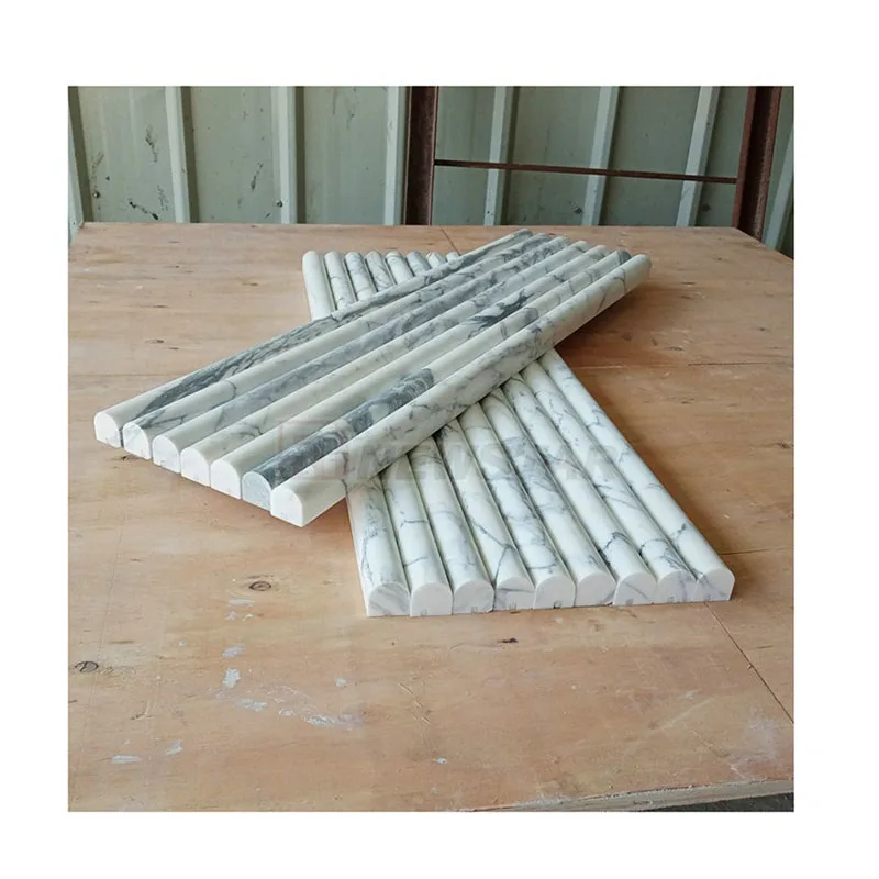 Изогнутая рифленая мраморная плитка карандашная отделка дверные панели Бианко Каррара под заказ рифленый травертин мозаичная настенная для душа