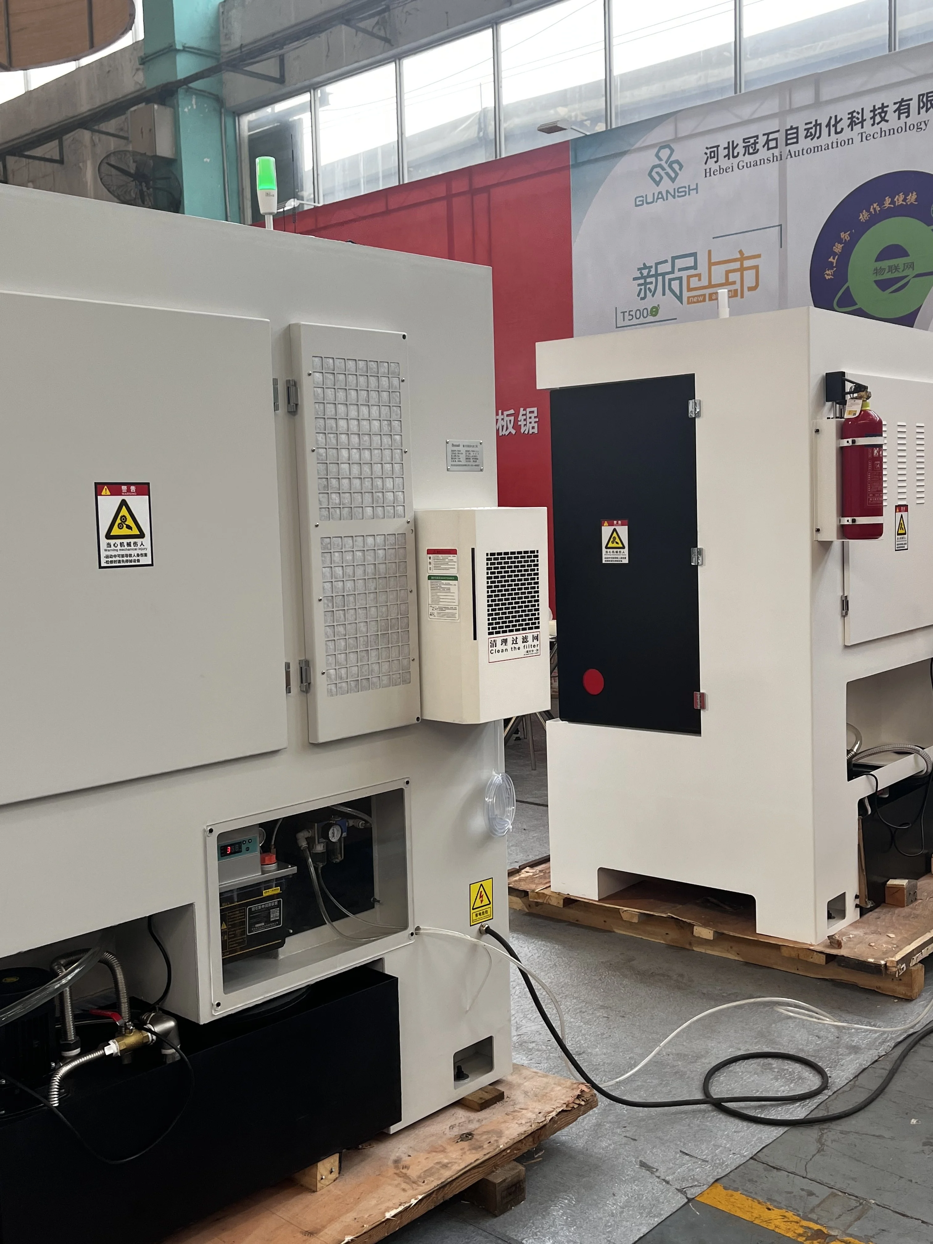 Высокоэффективный SGEA-300w Электрический корпус переменного тока тип шкафа кондиционер промышленная электрическая панель