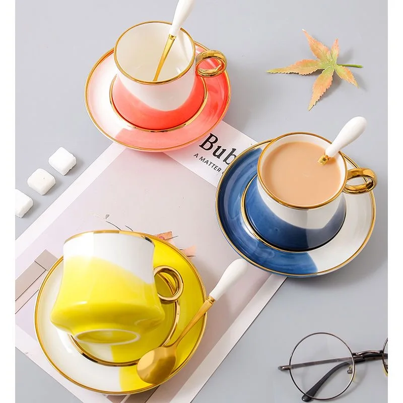 British tazas Luxury Porcelain Floral Tea Cups & Saucers Hand Painted Gold Handle Bone China Coffee Cup And Saucer Set