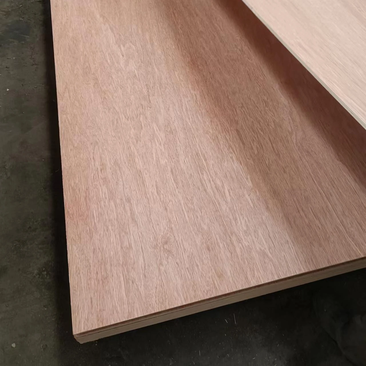 Hysen 15mm 18mm Plywood E0 E1 Commercial Bintangor Pine Okoume Sapele Poplar Birch Red Oak Plywood