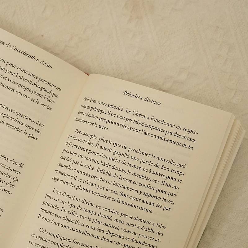 Лидер продаж качественная печать книг в твердом переплете по требованию