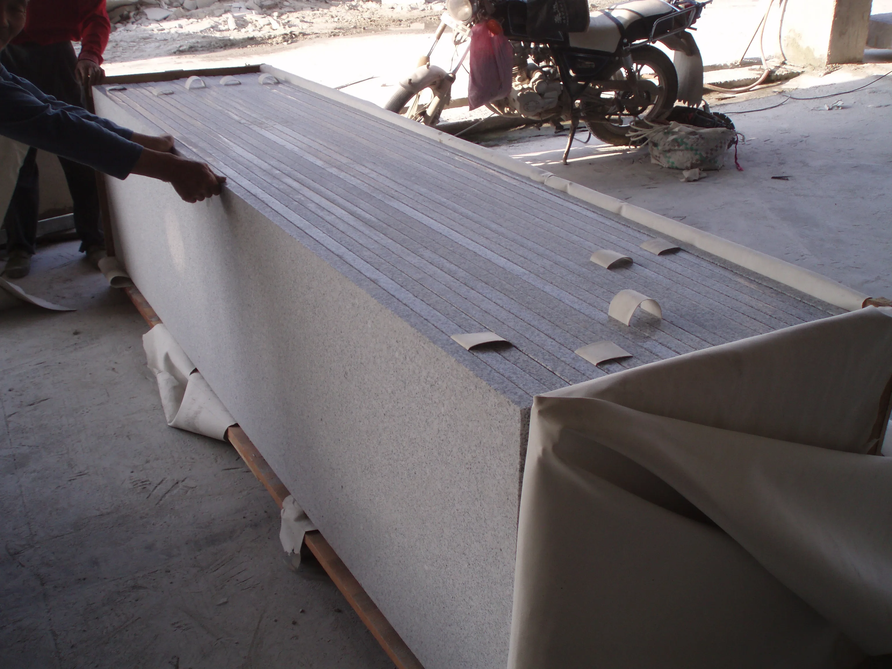 Factory Hot Sell Dark Grey Granite Slabs G603 Tiles Chinese Granite Slabs Polished