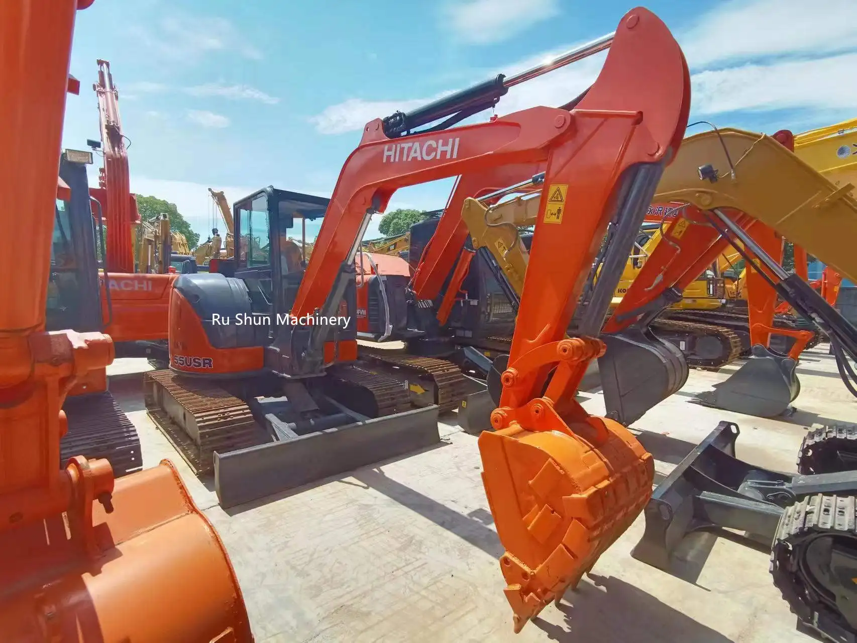 Mini Excavator Yanmar Engine Crawler Digger Diesel Cheap Price Hitachi ZX55 Used Excavator