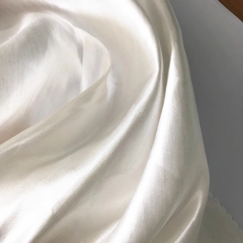 Chinese Factory Silk Blend Linen Hemp Fabric Stiff Natural Material for Luxury Clothing Suit