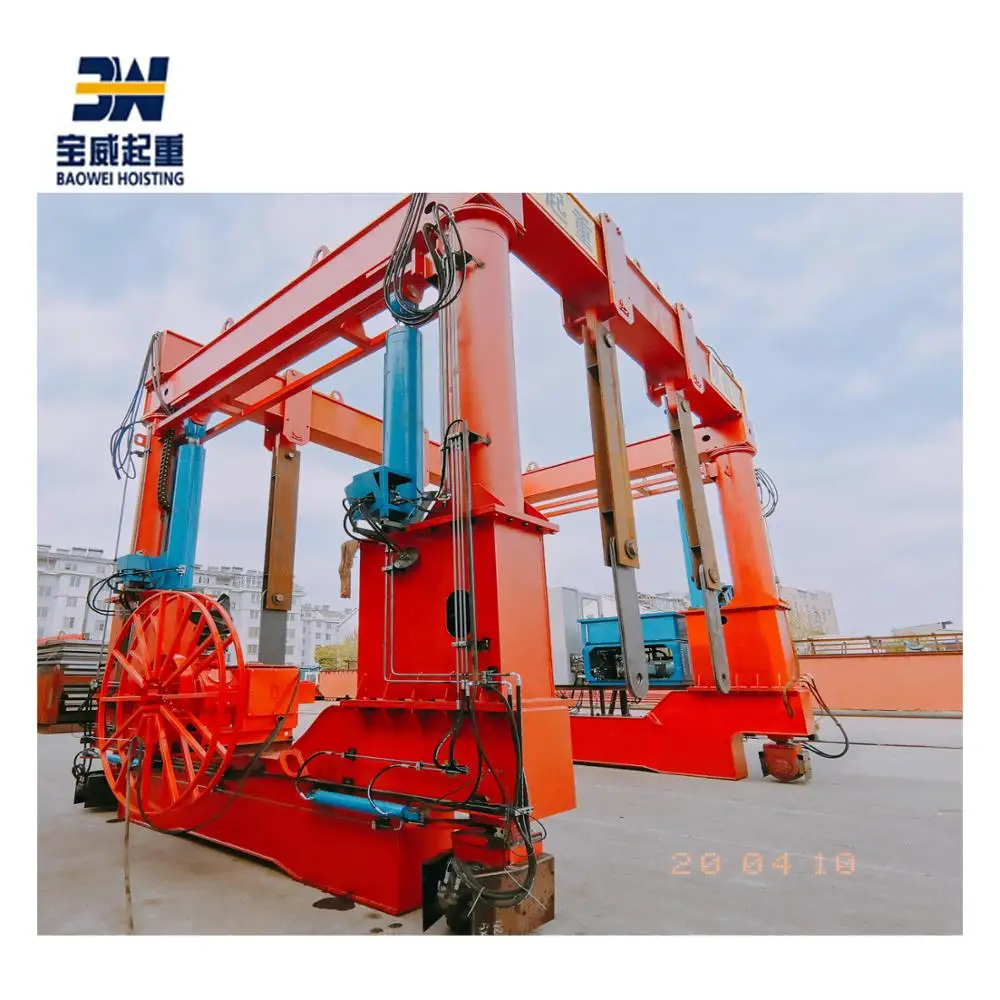 Connected hydraulic gantry crane 130T
