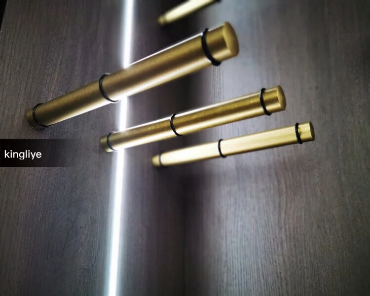 manufacturer hot sell new design fashionable wall mounted metal wine rack with free design