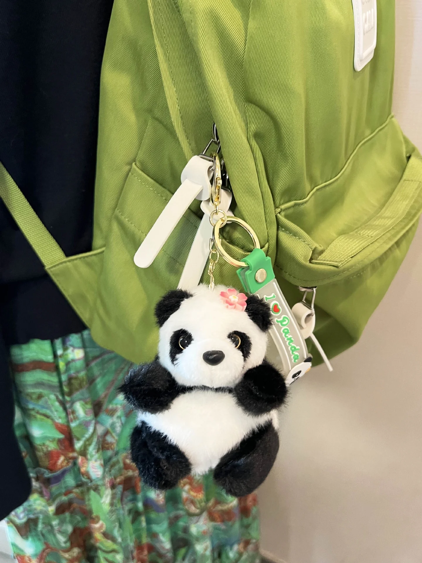 Authentic Chengdu Panda Base Tongfei Stuffed Keychain Huahua and Ye Cotton Travel Commemorative Bag Pendant Gift