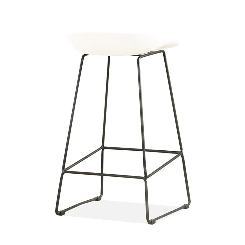 Latest Nordic Design plastic seat iron metal 4 legs high bar chair bar stool with footrest