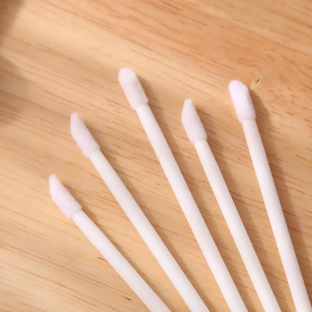 Cosmetics Christmas 100Pcs Disposable Applicator Wands Lip Brush Gloss Lipstick Cleaners Makeup Tool