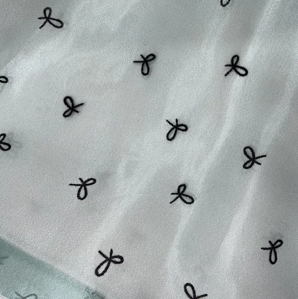 Brand New Silk Fabric Embroidered Shimmering Flocking Organza Packaging Materials