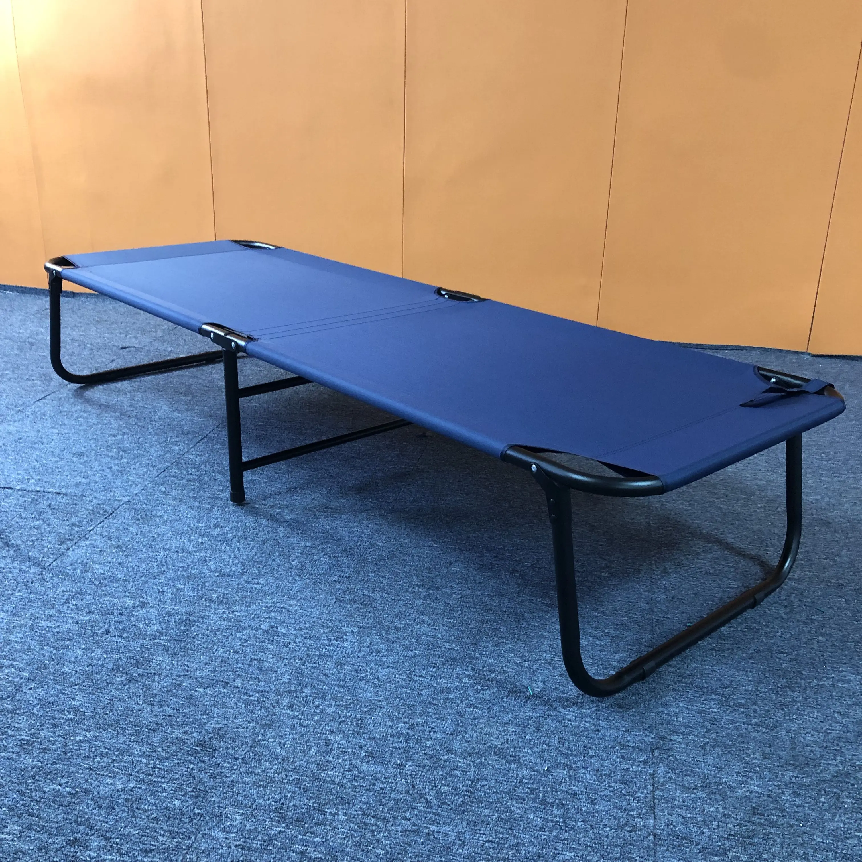 High Quality canvas bed Two-Fold portable foldable metal frame single bed New Modern Space-Saving Simple for lunch break sleep